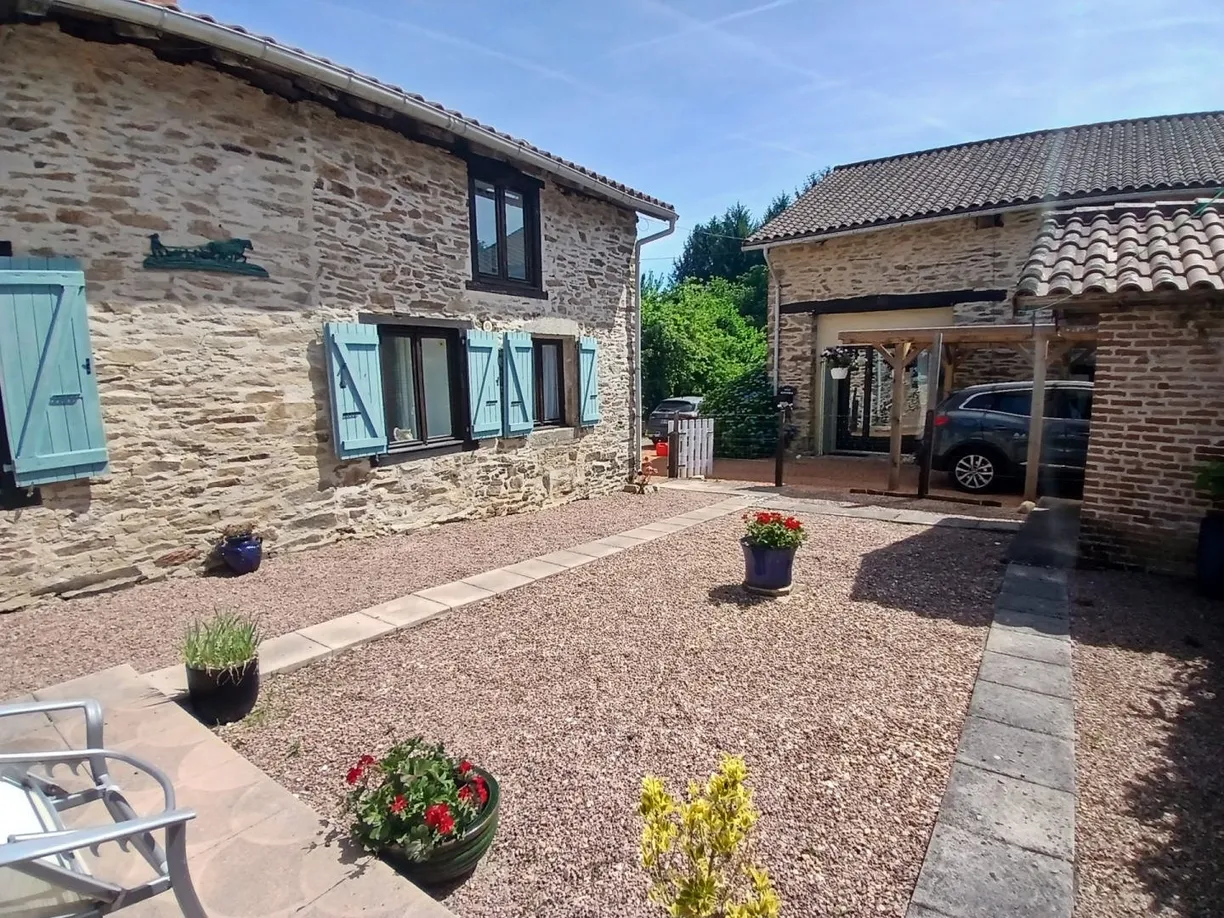 Stone house for sale in Dournazac, Haute-Vienne, with independent gîte and barn photo 4