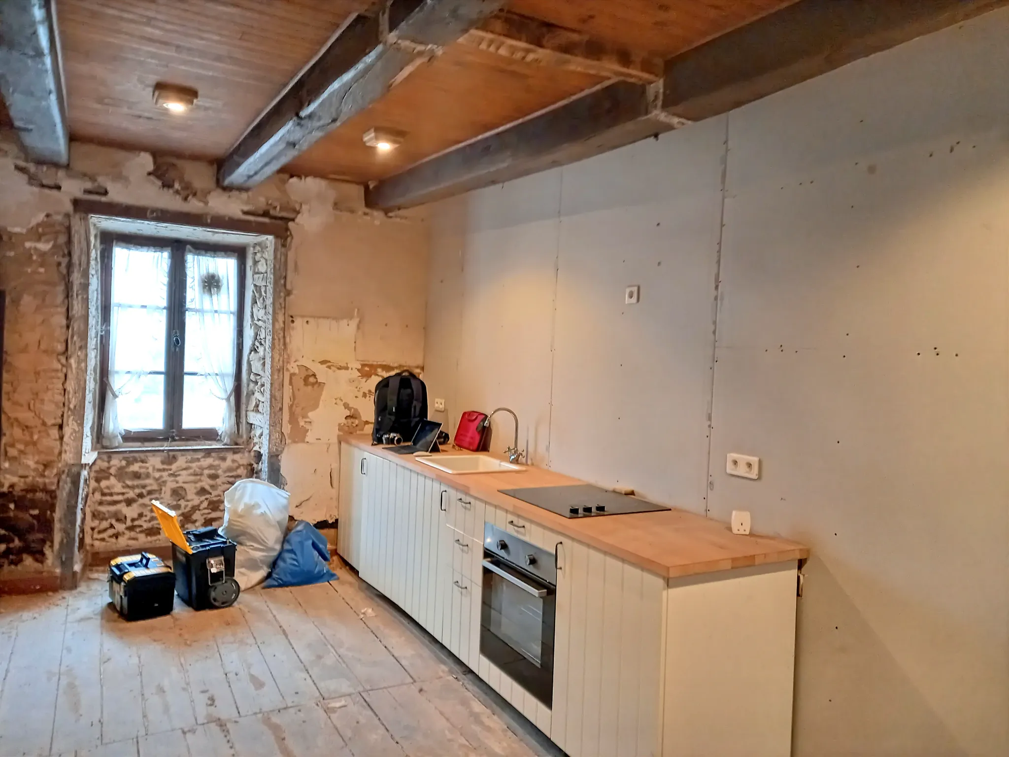 Stone Village House for Sale in Chamberet, Corrèze – 98 m² to Renovate photo 3