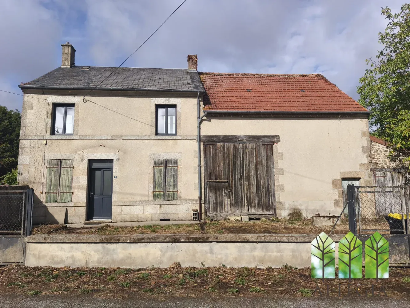 Stone Country House with Barn and Garden in Roches, Creuse photo 3