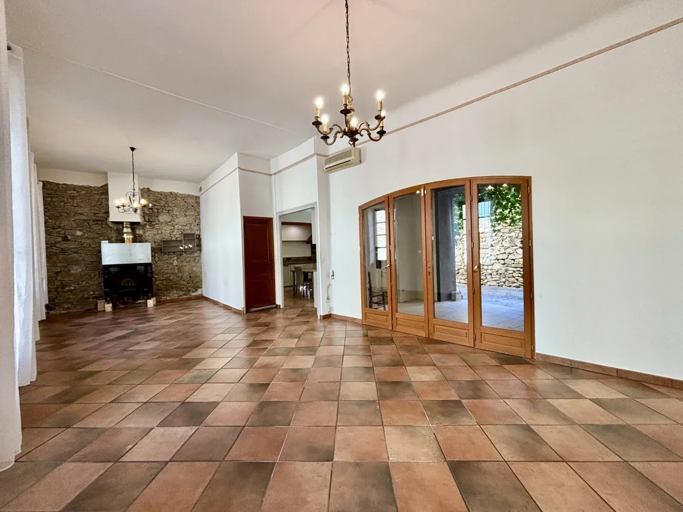 Village house to personalize in the heart of Pépieux photo 7