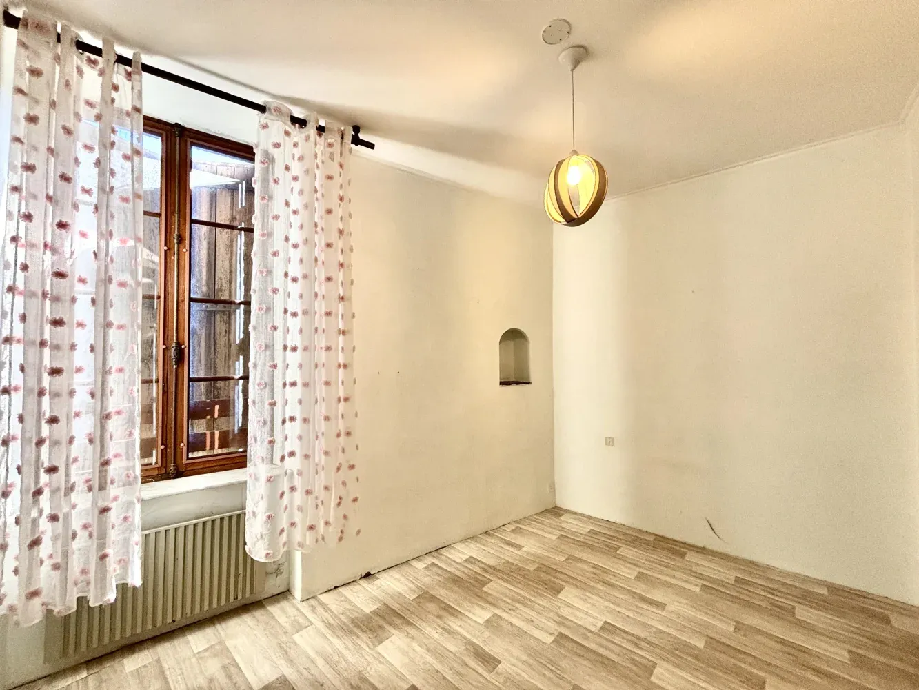 Village house to personalize in the heart of Pépieux photo 10