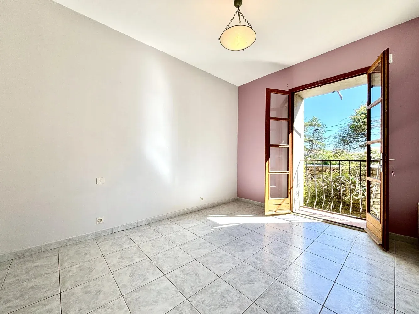 Village house to personalize in the heart of Pépieux photo 6