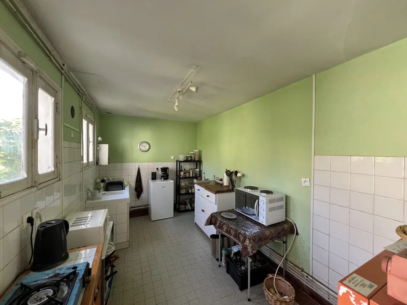 Maison de ville ancienne de trois niveaux avec cour à La Flèche — photo 9