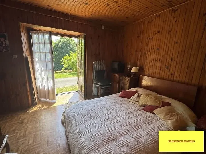 Maison ancienne en pierre et ardoise avec grange aménagée à Affieux — photo 8