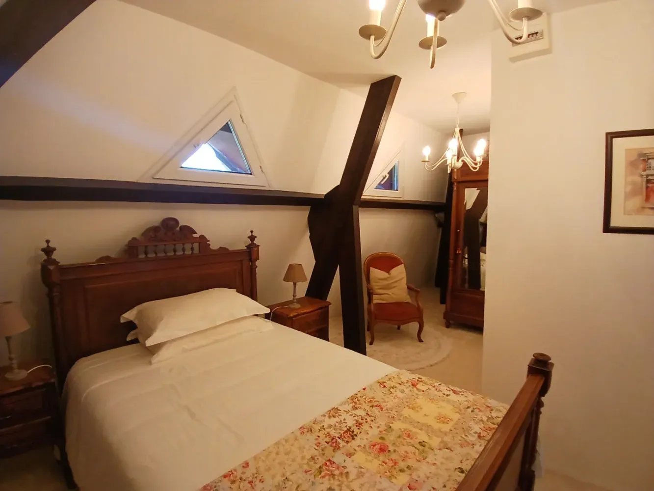 Detached 4-bedroom period house with countryside views in Saint-Priest-les-Fougères photo 7
