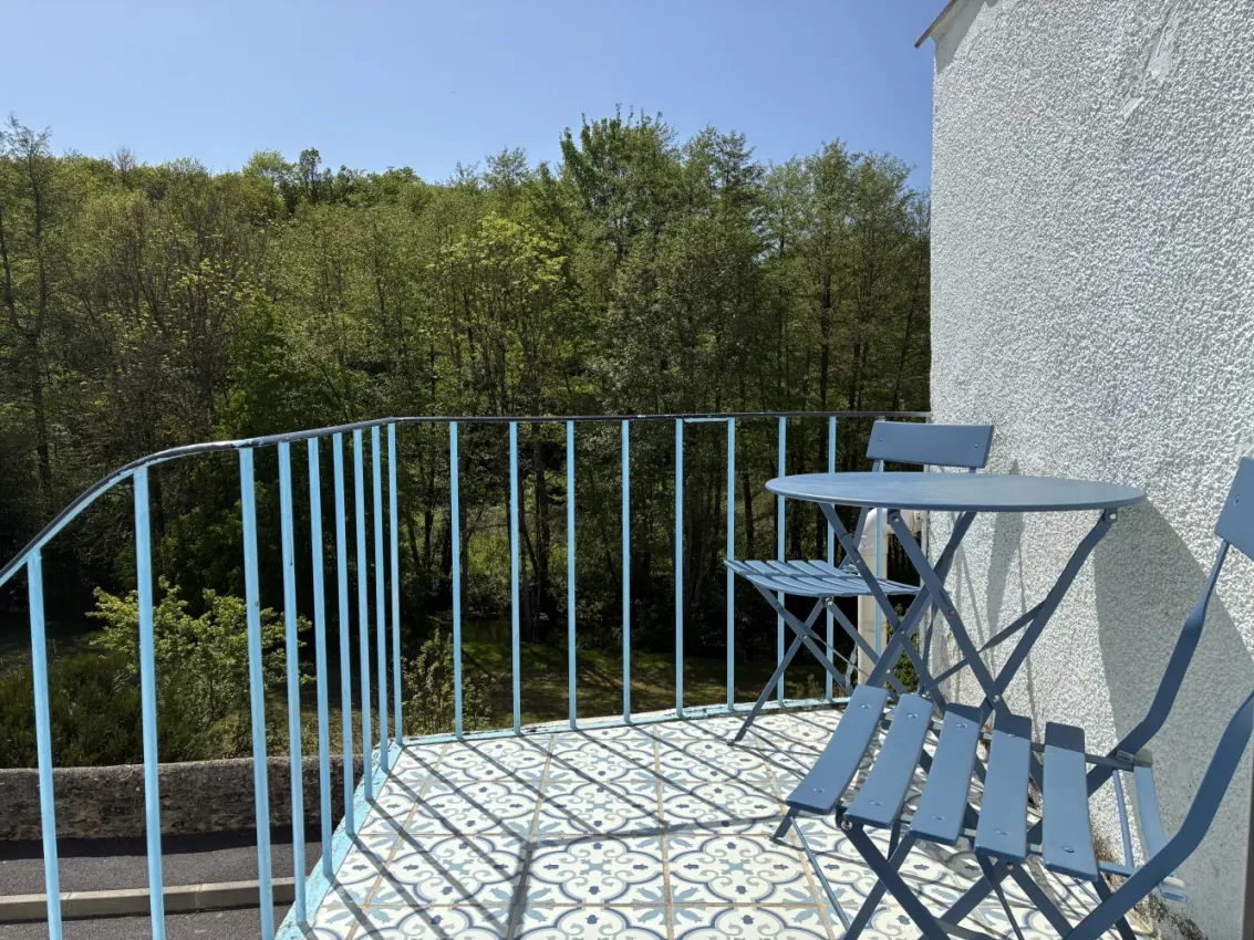 Renovated village house with a view of the river in Brigueil-le-Chantre photo 2