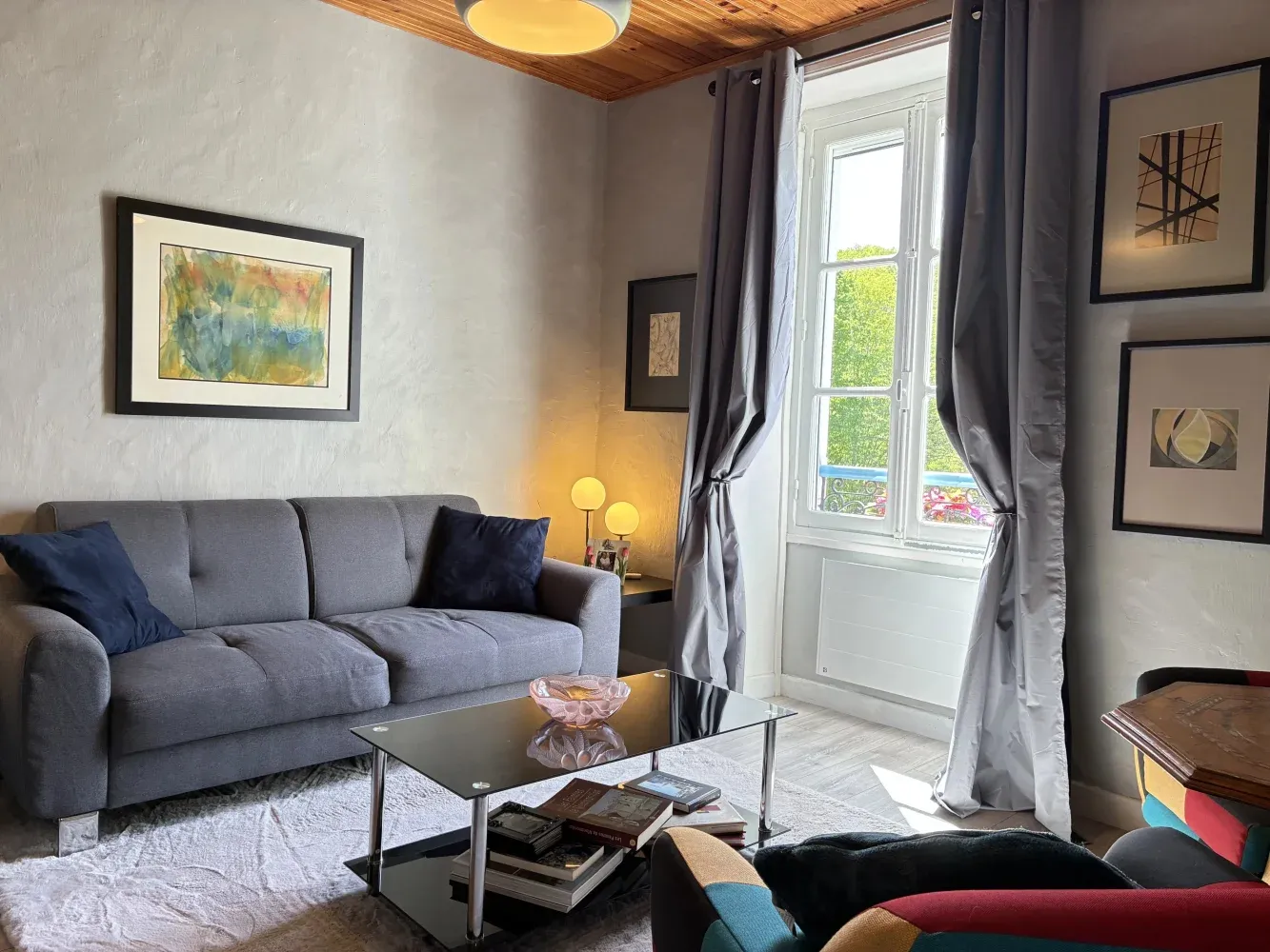 Renovated village house with a view of the river in Brigueil-le-Chantre photo 5