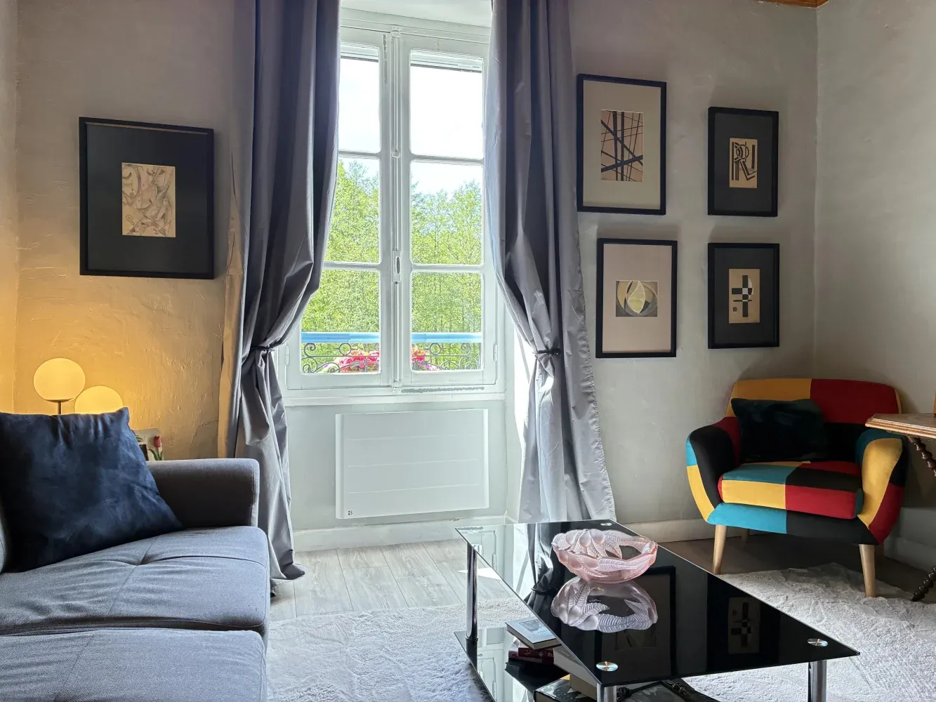 Renovated village house with a view of the river in Brigueil-le-Chantre photo 6