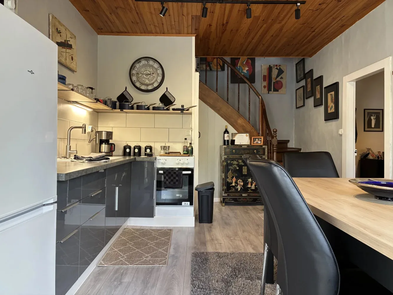 Renovated village house with a view of the river in Brigueil-le-Chantre photo 3