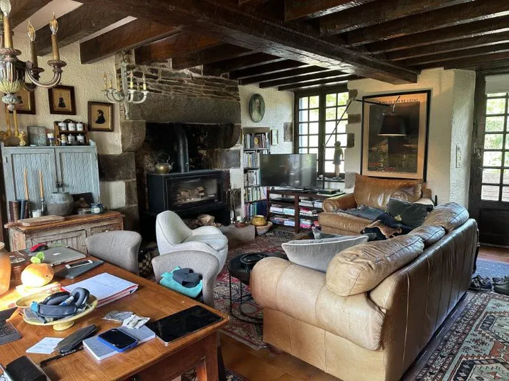3-Bed Riverside House, Sourdeval, Manche photo 7