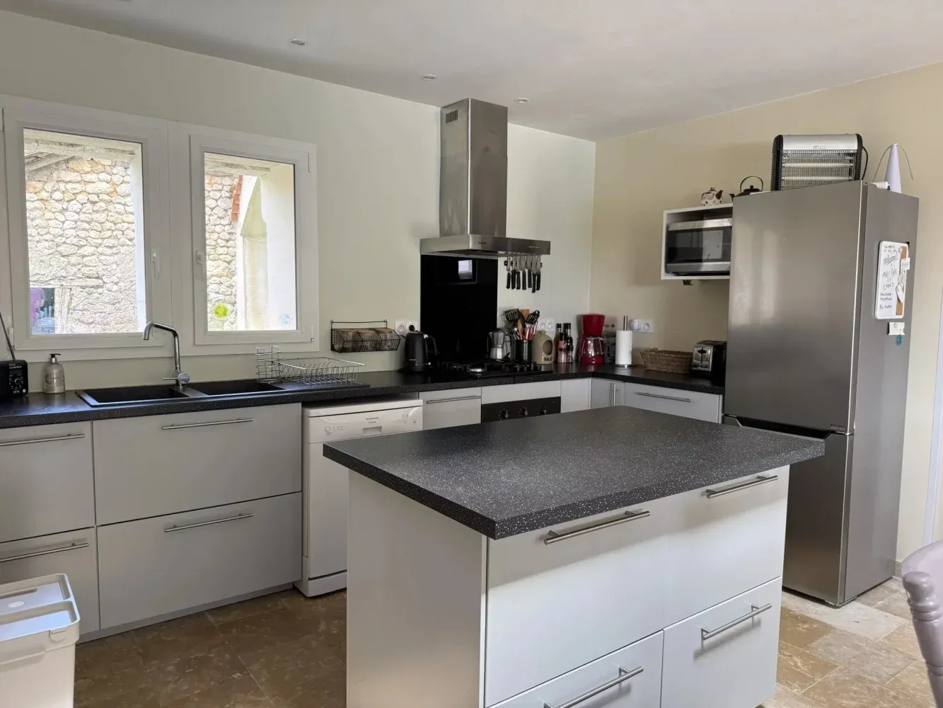 Recently Renovated 4-Bedroom/4-Bathroom Home with Pool, Barn and Views photo 7