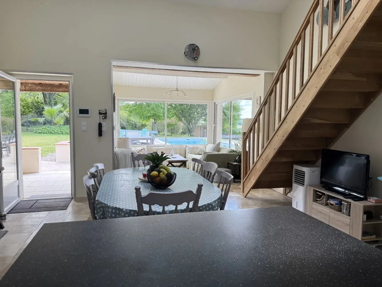 Recently Renovated 4-Bedroom/4-Bathroom Home with Pool, Barn and Views photo 8