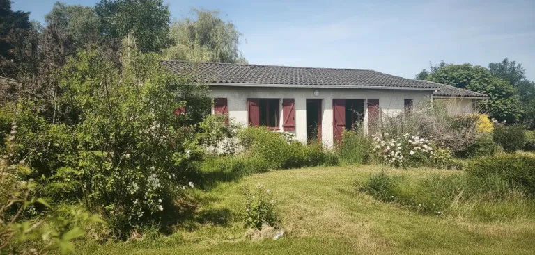 Maison individuelle à Durfort-Lacapelette avec garage et terrain arboré de 2 001 m² Photo du bien
