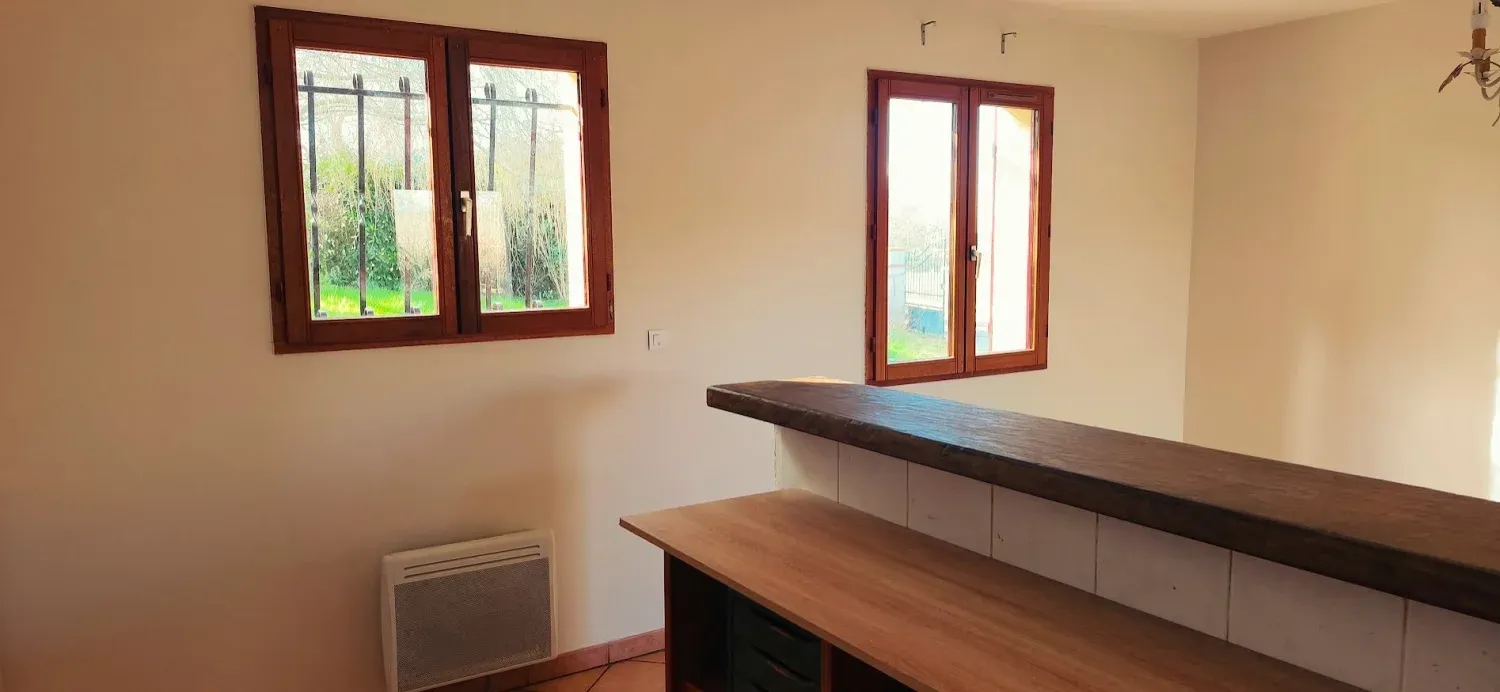 Detached house in Durfort-Lacapelette with garage and 2,001 m² of wooded grounds photo 4