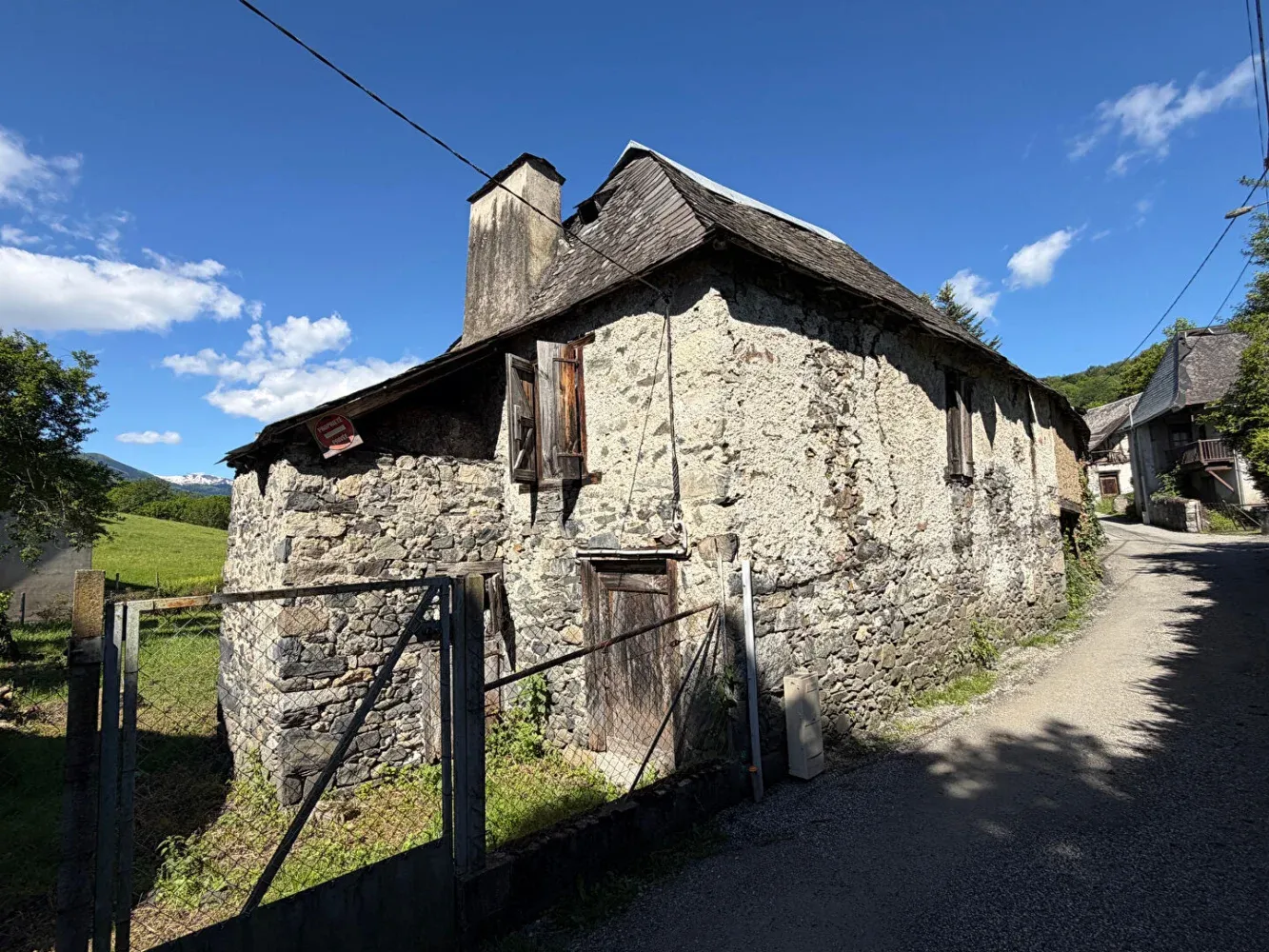 Fermette à rénover avec dépendance attenante à Villeneuve, en Ariège — photo 4