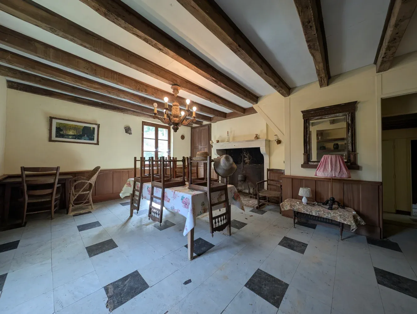 Propriété de caractère à rénover au bord de la Charente à Ambernac — photo 2