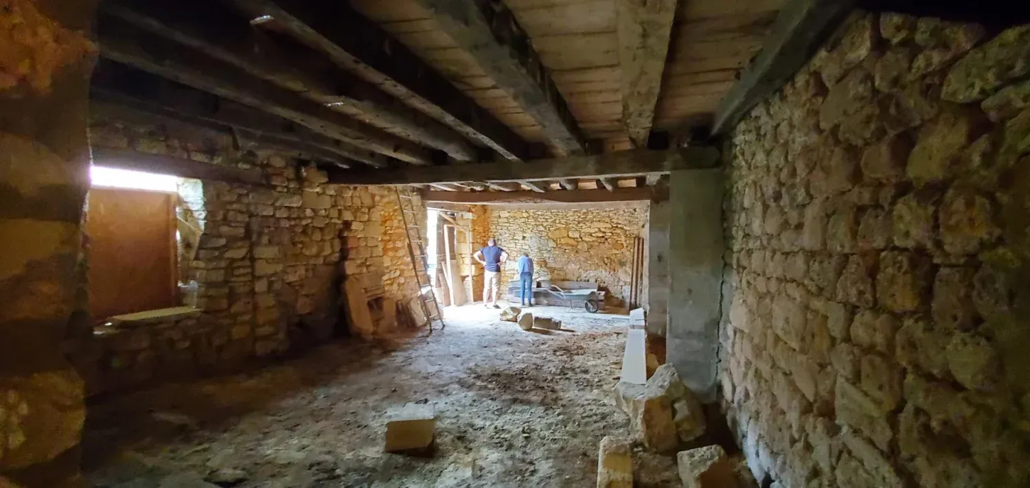 Stone village house in Cénac-et-Saint-Julien with great potential photo 6