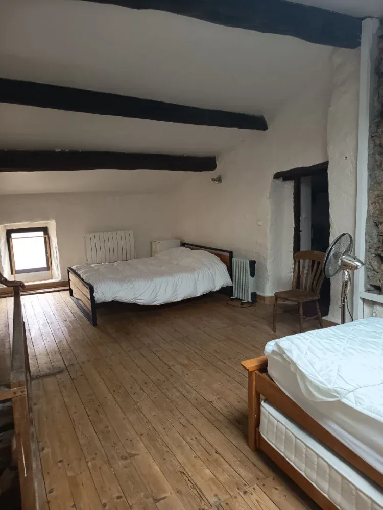 Maison de village de caractère de 200 m² à Siran — photo 8