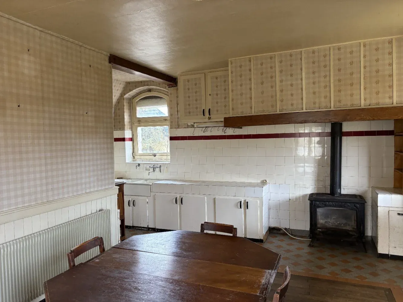 Maison de caractère à rénover avec dépendances à Ayen — photo 5