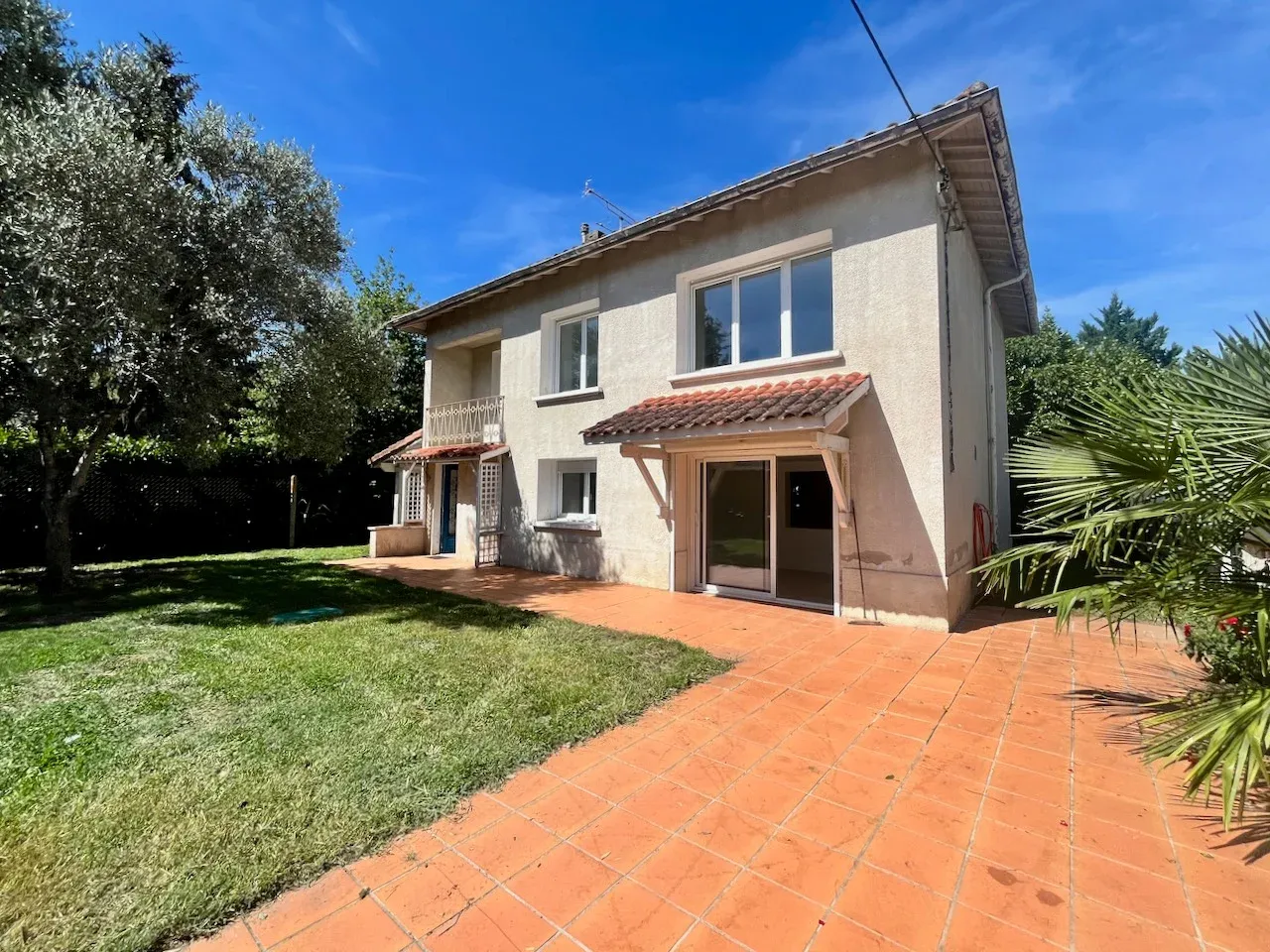 115 m² family home in Villeneuve-sur-Lot with enclosed garden photo 2