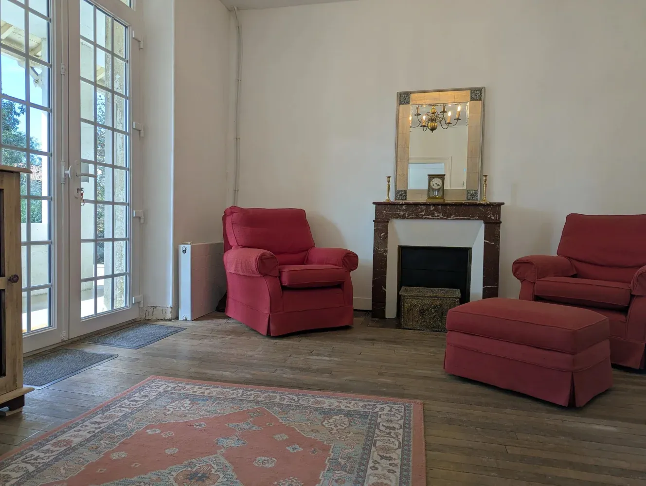 Family Town House in Montmorillon with Garden and 194 m² of Living Space photo 8