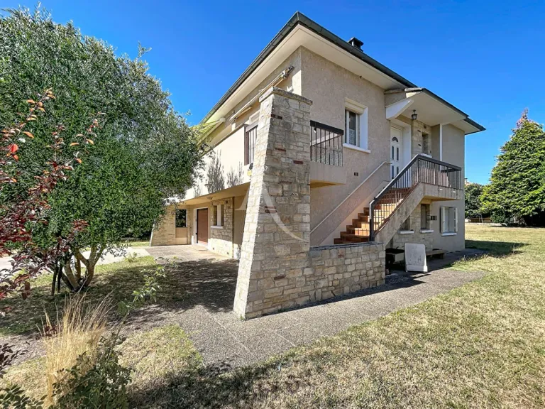 Maison individuelle de 3 chambres avec appartement indépendant à Prayssac Photo du bien
