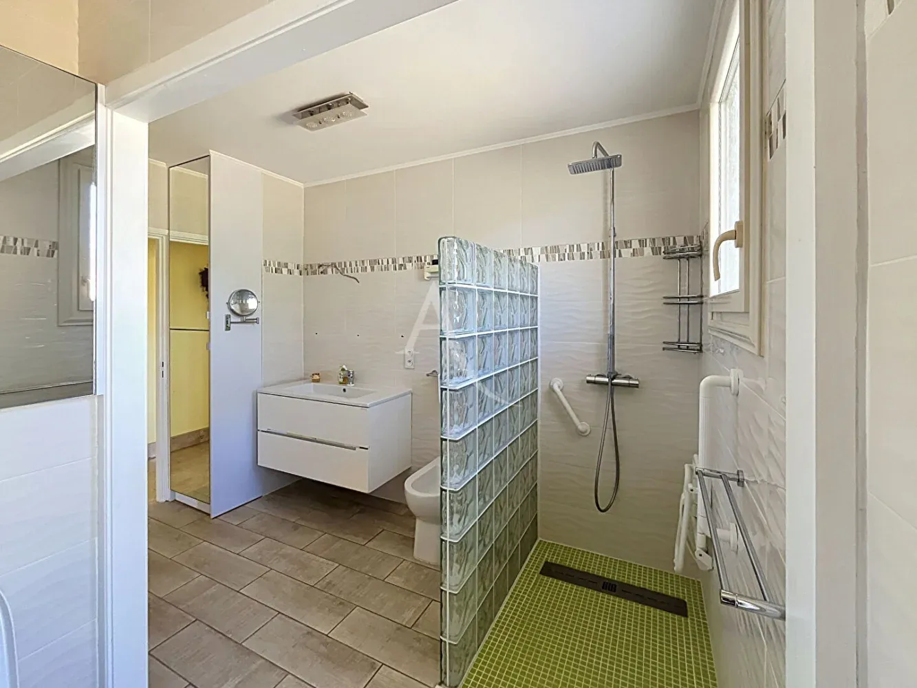 3-bedroom detached house with independent apartment in Prayssac photo 9