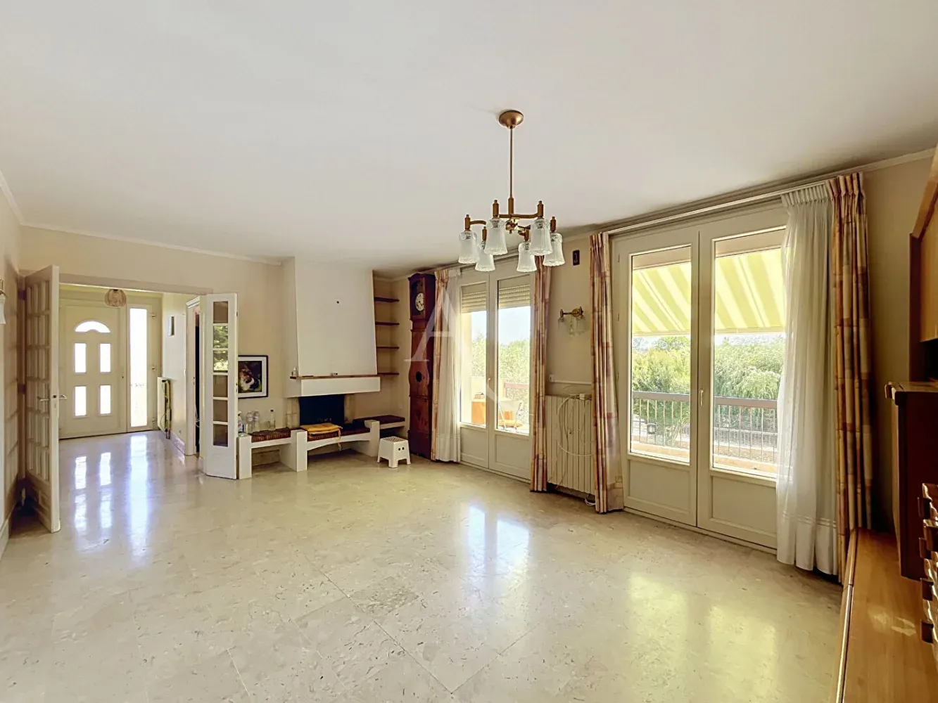3-bedroom detached house with independent apartment in Prayssac photo 4
