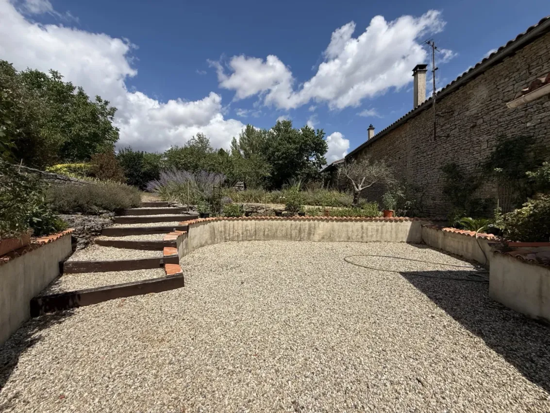 3-bedroom stone village house between Ruffec and Verteuil-sur-Charente photo 2