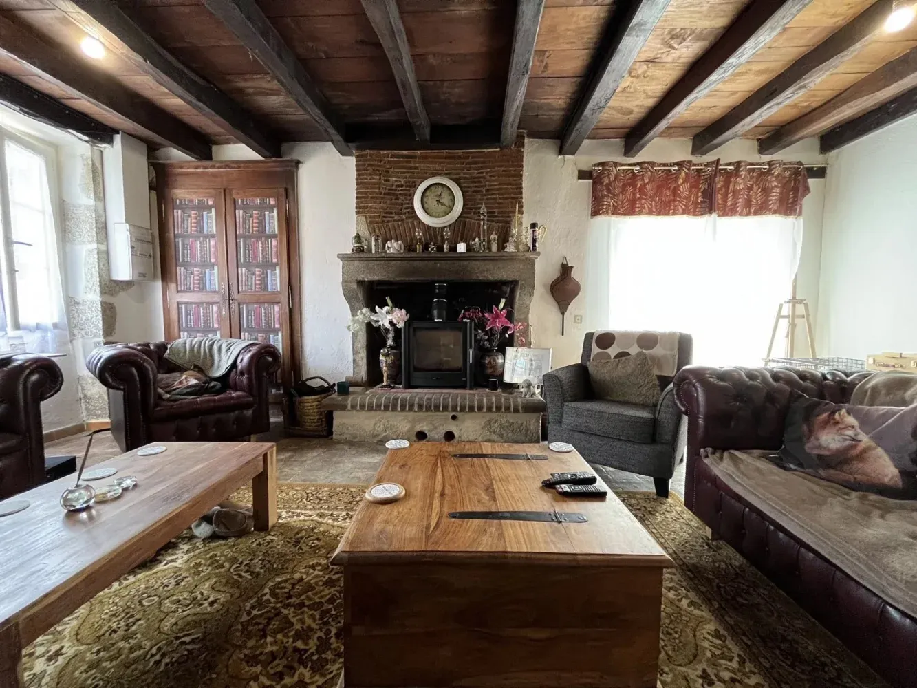 Maison de campagne en pierre de 4 chambres avec seconde maison à rénover à Bussière-Poitevine — photo 4