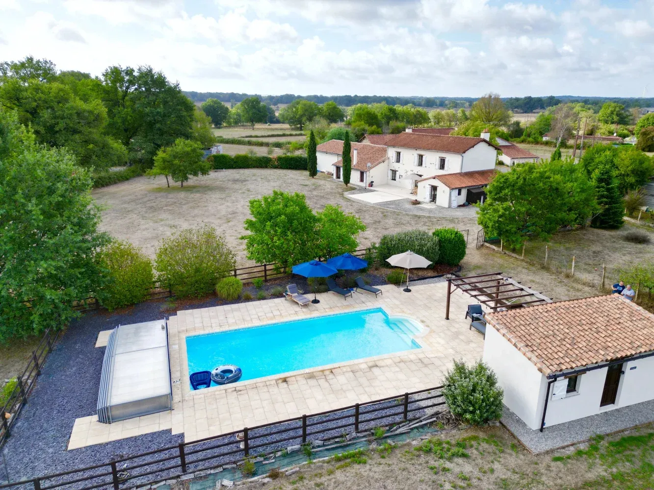 Family Home with Pool in Gajoubert, Haute-Vienne photo 2