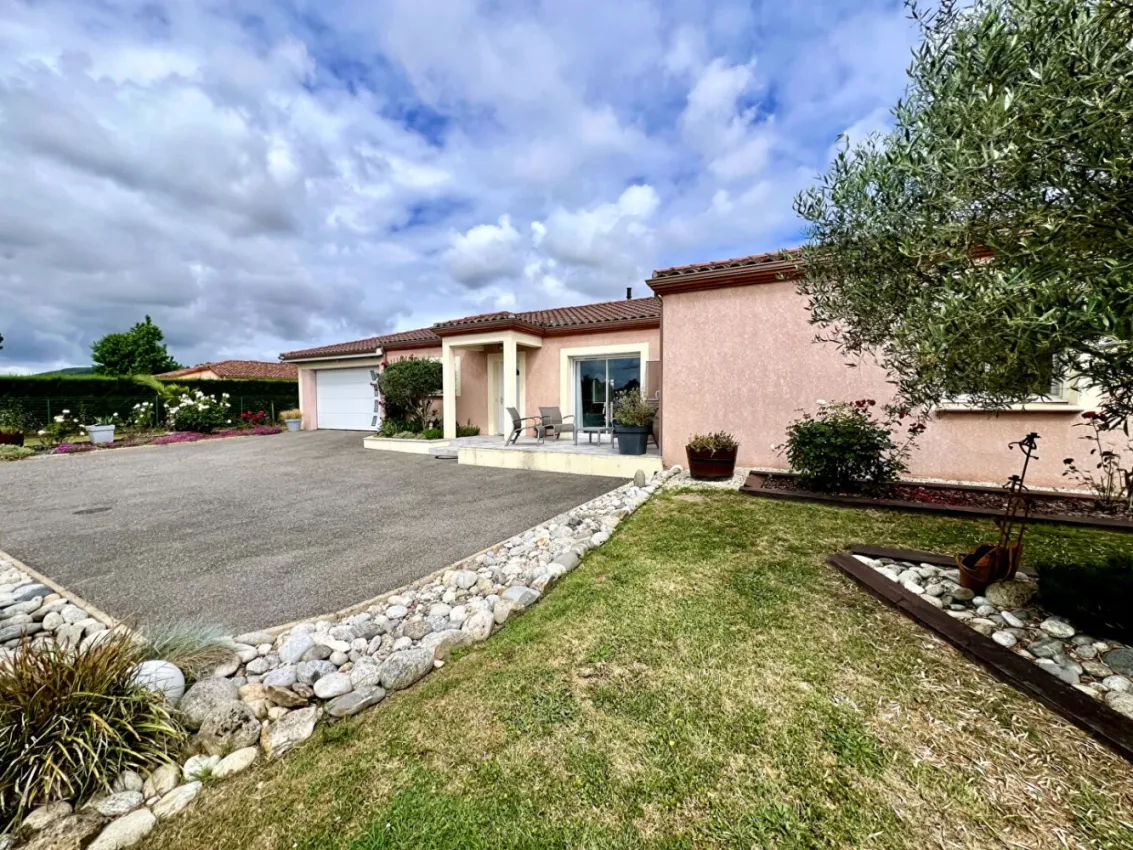 Single-story detached house in Trentels, between Saint-Sylvestre-sur-Lot and the Fumélois area photo 2