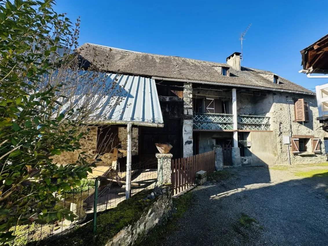 Village house with outbuildings in Villeneuve, Ariège photo 4