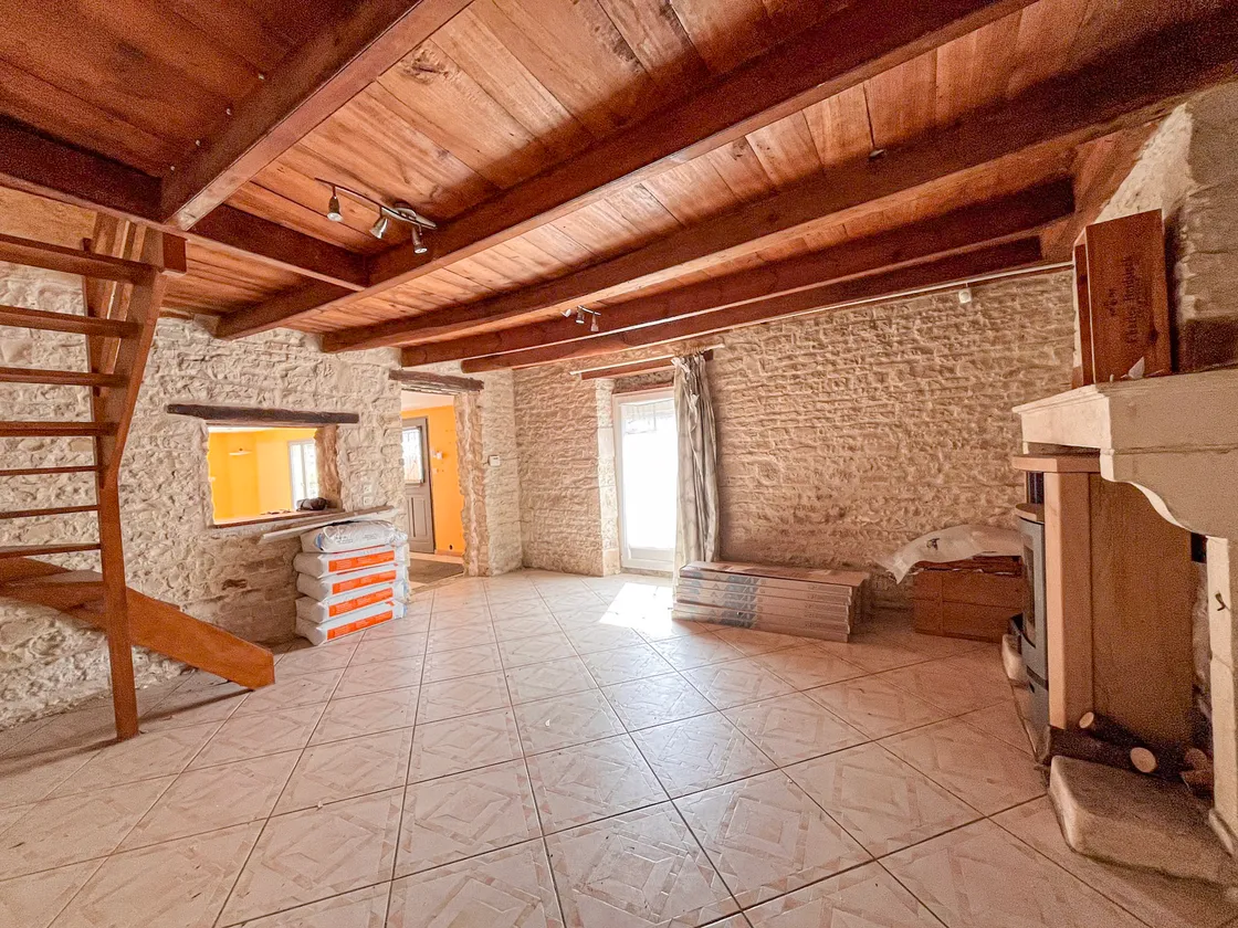 Country house with swimming pool in Saint-Cyr-du-Doret, Charente-Maritime photo 7