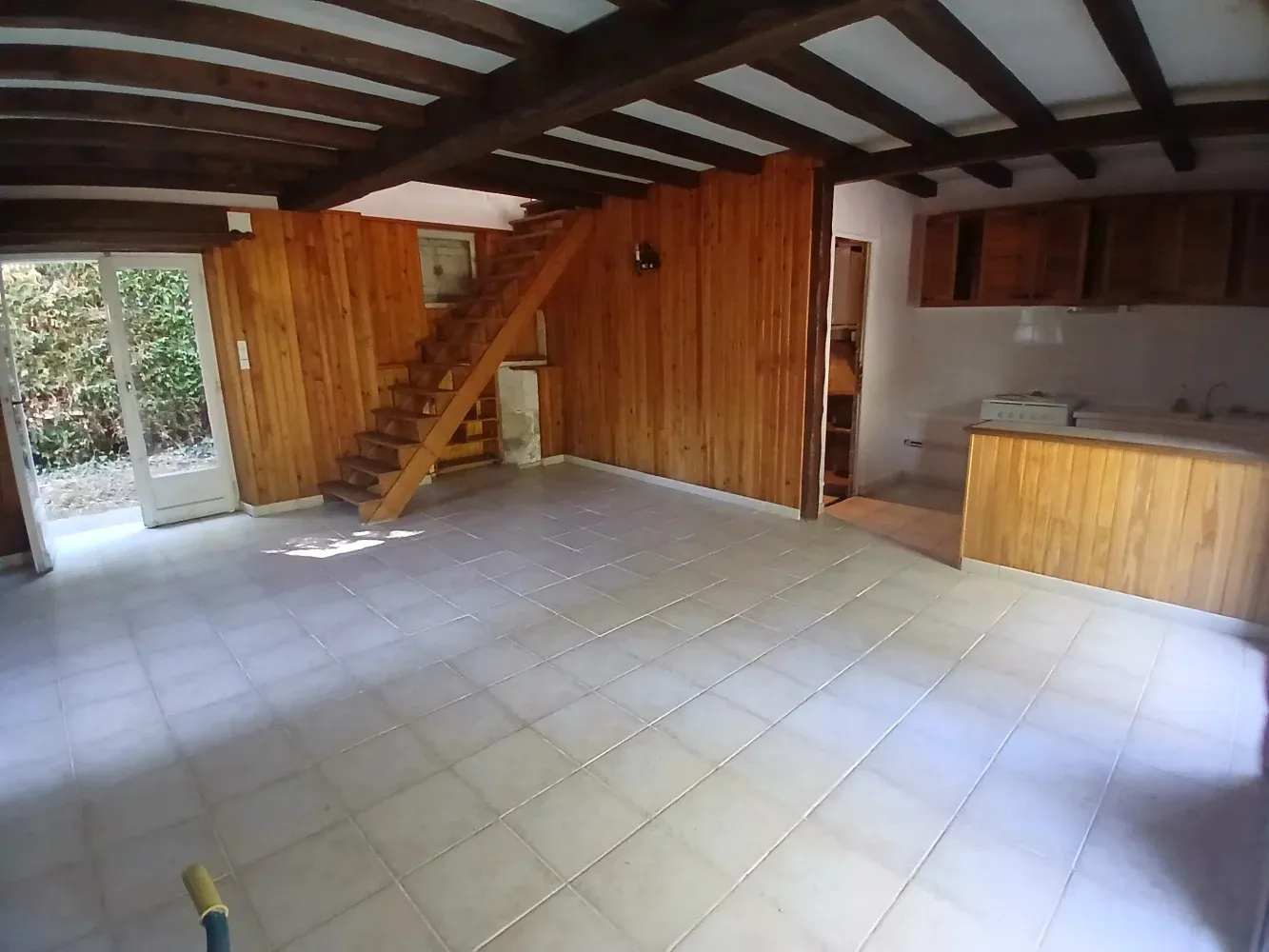 Former walnut mill to renovate in Saint-Palais-du-Né, 2 km from amenities photo 3