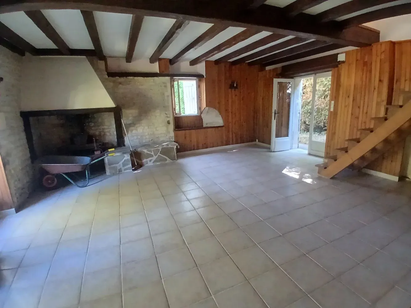 Former walnut mill to renovate in Saint-Palais-du-Né, 2 km from amenities photo 4