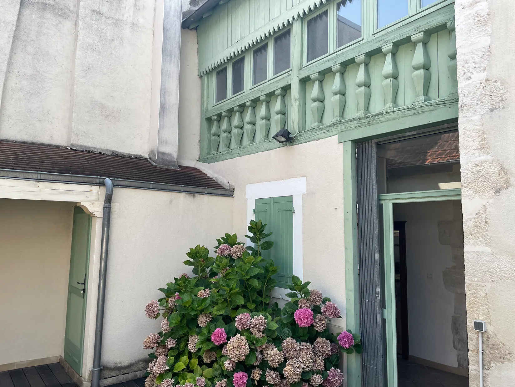 Maison de ville de caractère à vendre à Lignières, Cher — photo 3