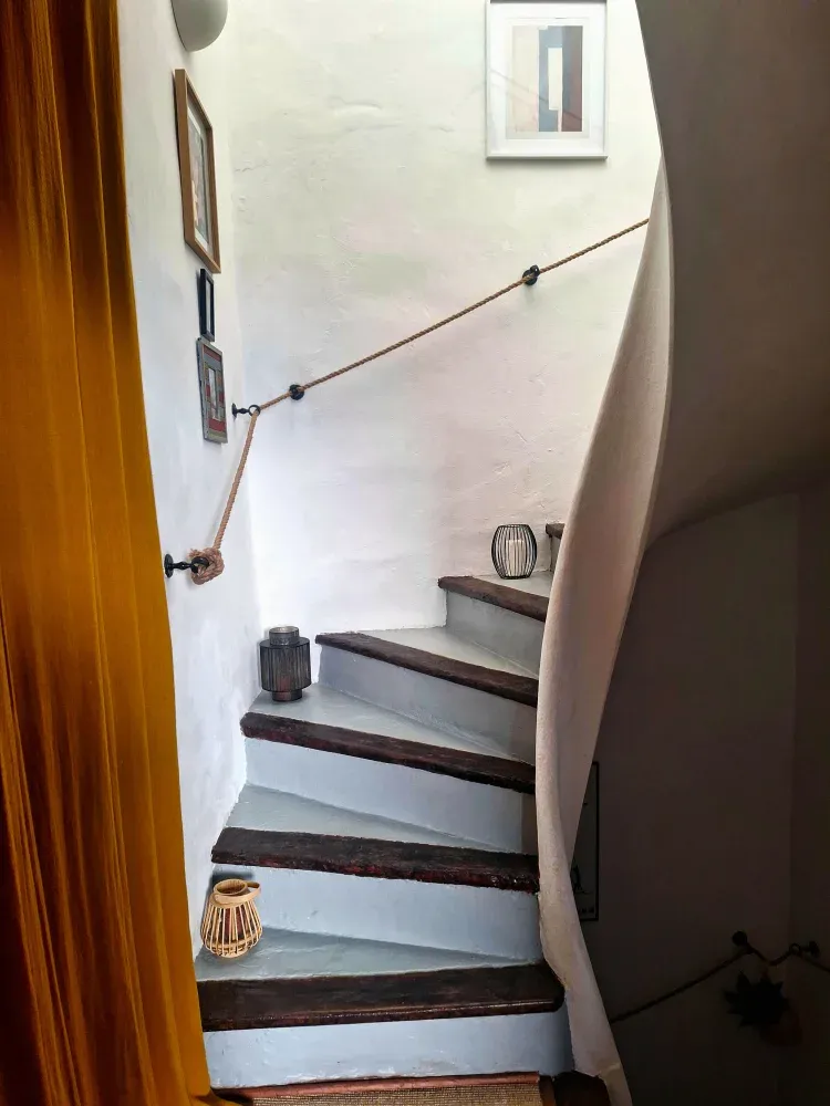 Maison de village mitoyenne rénovée à Valros, avec terrasse et balcon — photo 7