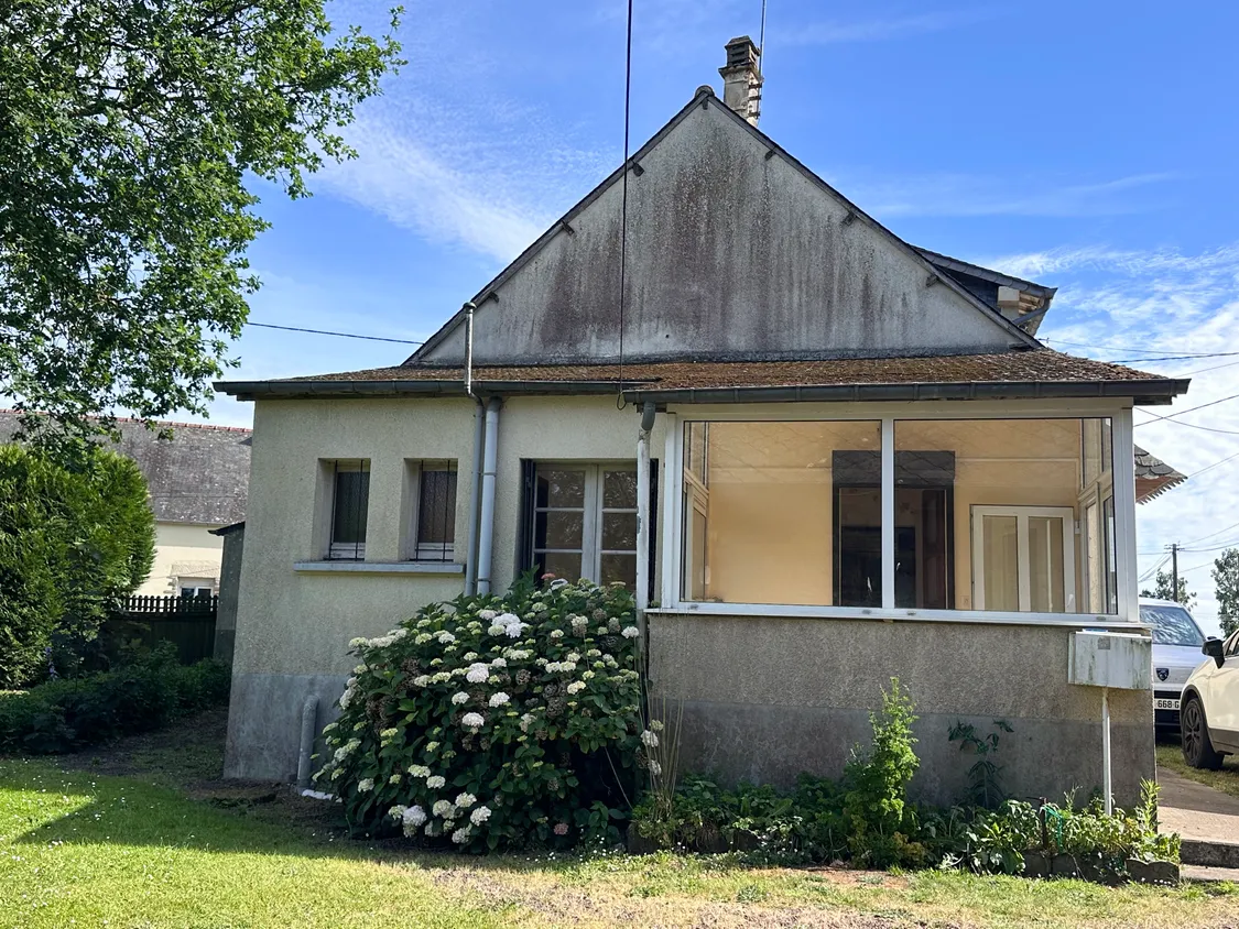 Country house to renovate with outbuilding and large plot in Loyat photo 7