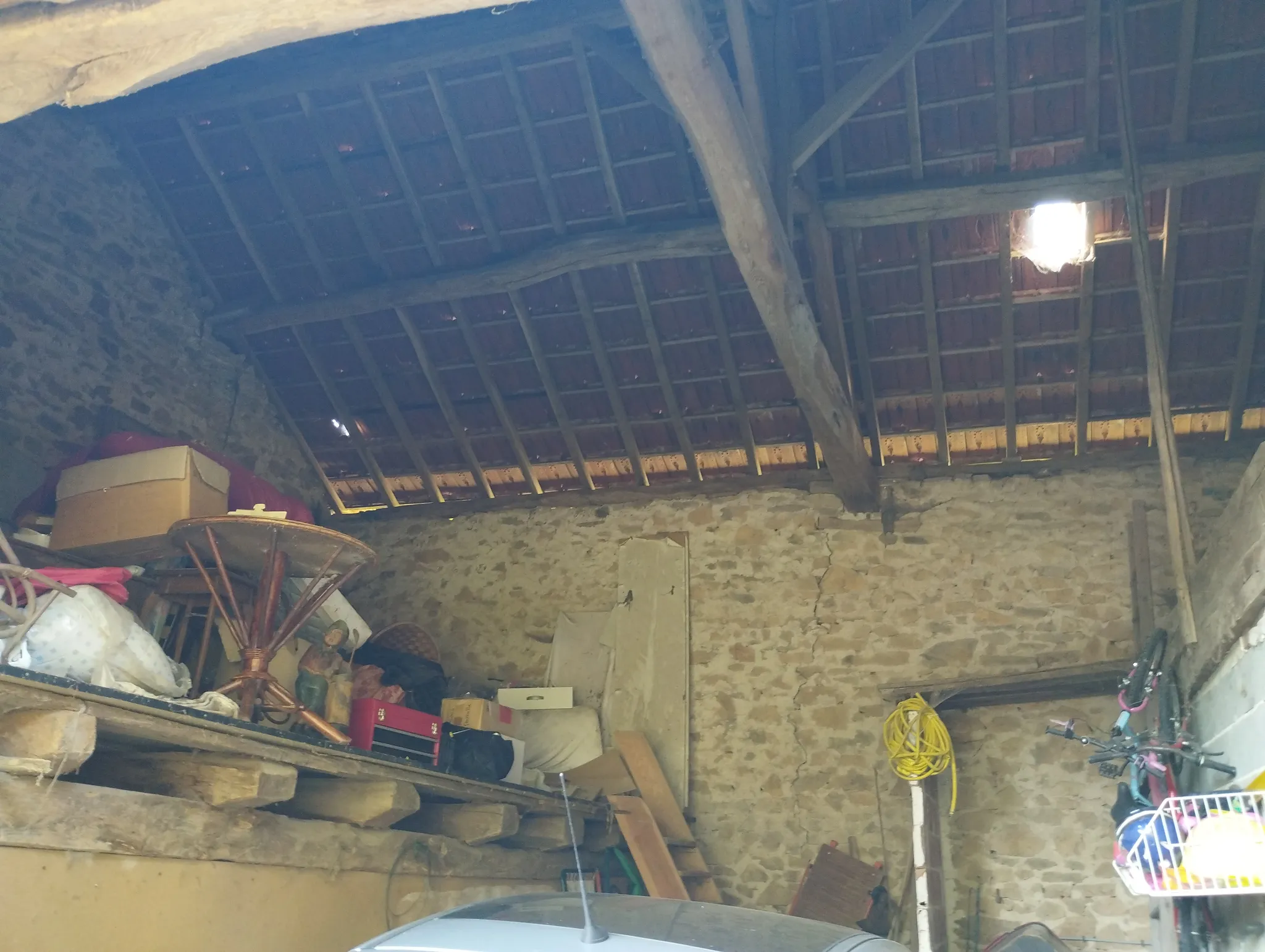 Semi-detached village house with adjoining barn in Mialet photo 10