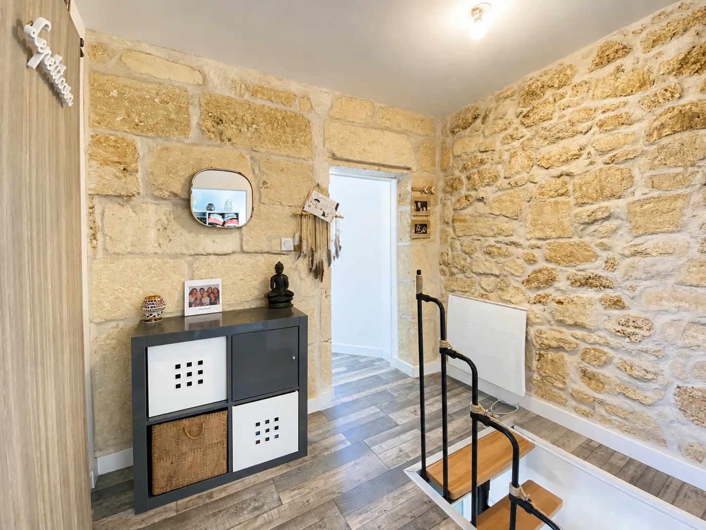 Renovated Stone Village House with Two Bedrooms in Saint-Laurent-d’Arce photo 5