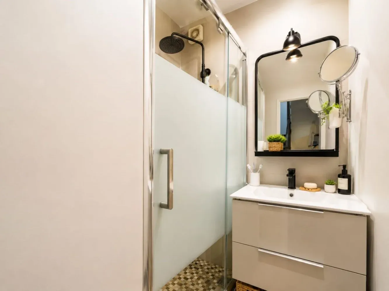 Maison de pêcheur rénovée de 2 chambres à vendre à Bouzigues — photo 5