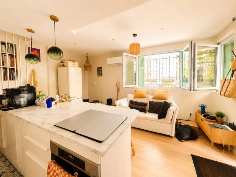 Maison de pêcheur rénovée de 2 chambres à vendre à Bouzigues Photo du bien