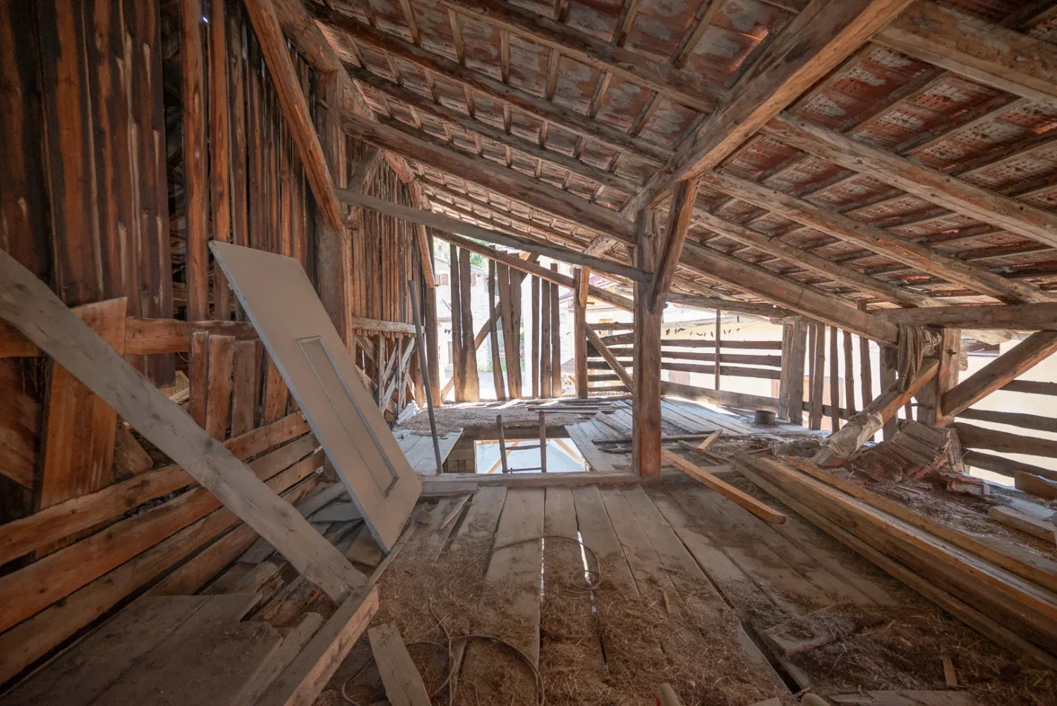 Stone barn to renovate in Villarlurin, in the heart of the Tarentaise Valley photo 4