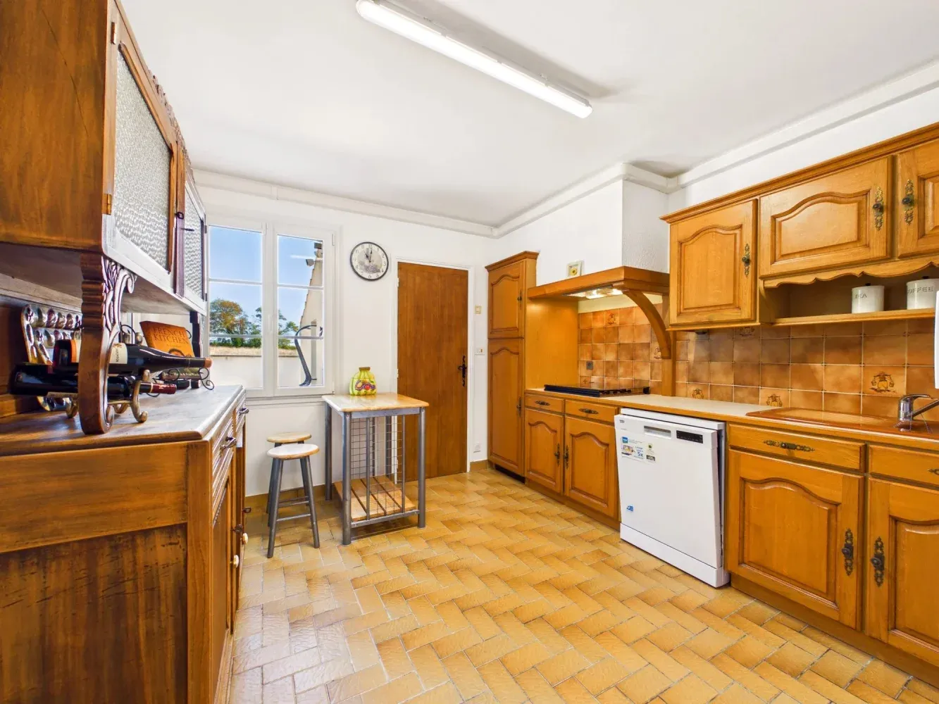 Single-story house with heated swimming pool in Les Touches-de-Périgny photo 4