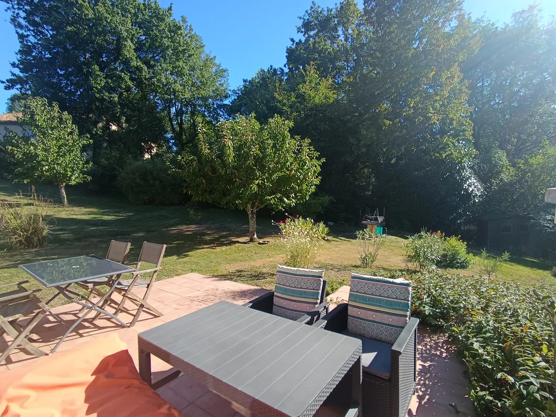 Renovated single-story country house in Boulazac Isle Manoire photo 2
