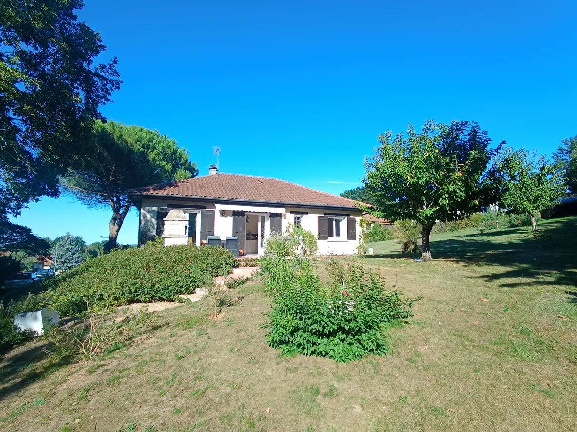 Renovated single-story country house in Boulazac Isle Manoire photo 9