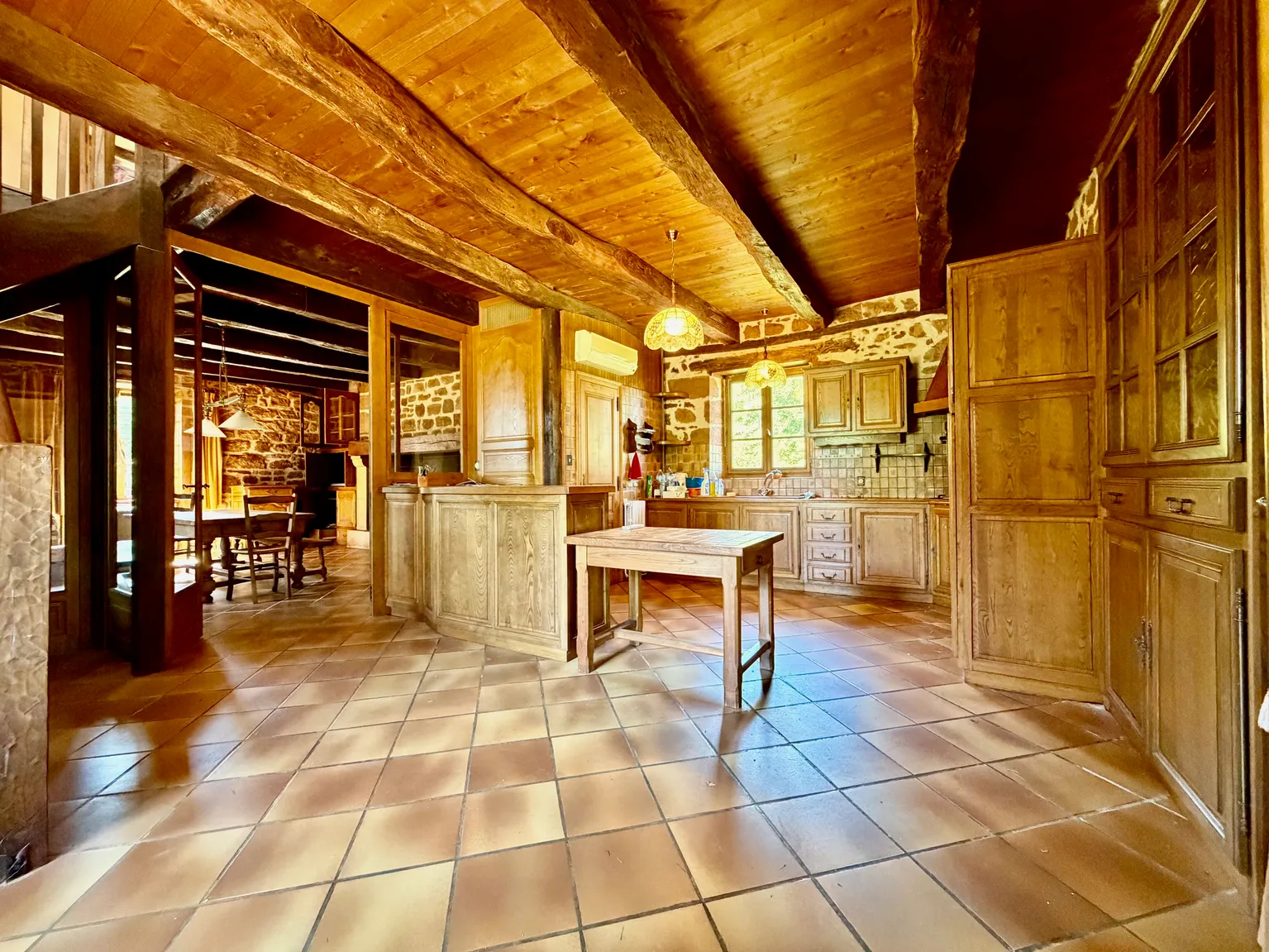 Characterful Country House with Outbuildings in Hautefort photo 7