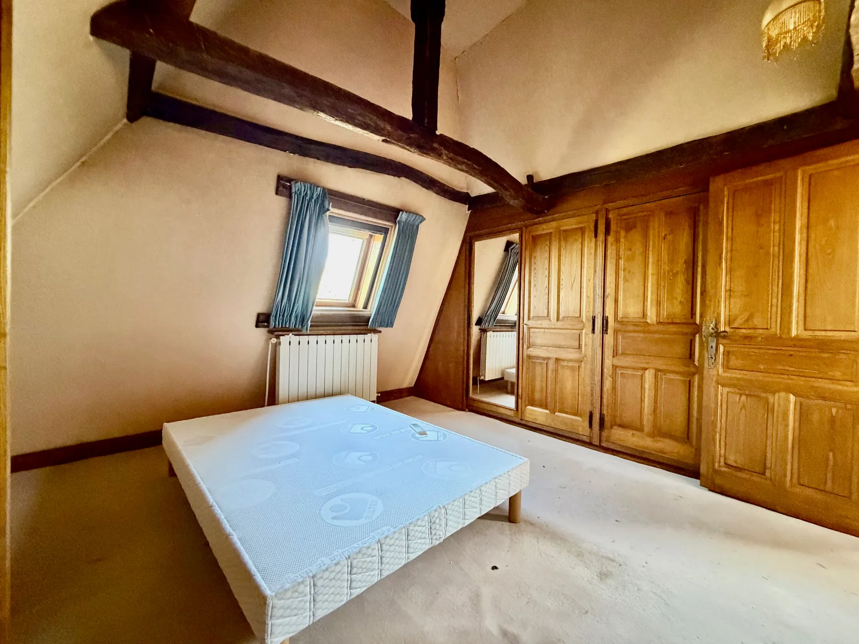 Characterful Country House with Outbuildings in Hautefort photo 10