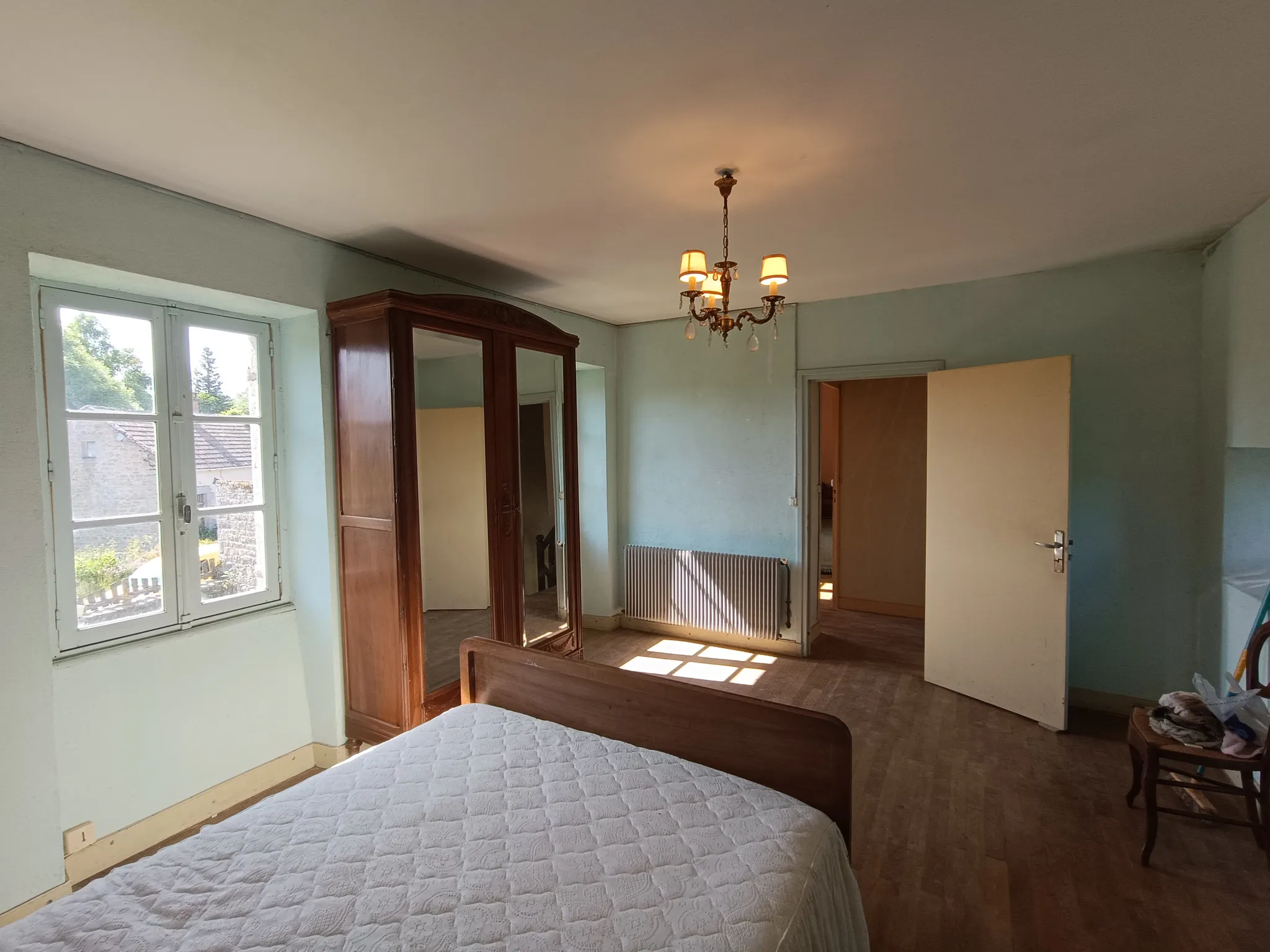 Stone village house to renovate with garden, near Auzances photo 9